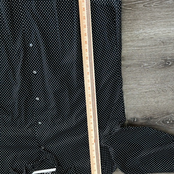 Foxcroft Wrinkle-Free Polka Dot Button-Up Shirt - Size 14W - Picture 10 of 10